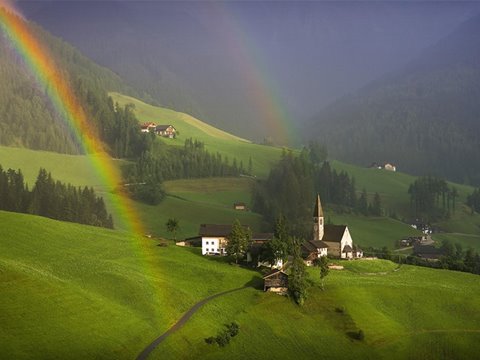 ادعای کلیسای کاتولیک: مریم مادر عیسی انسان بی گناه بود